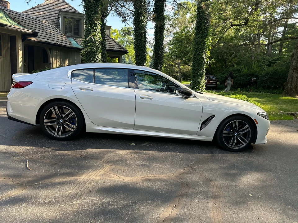 2022 BMW M8 - Image 8 of 10