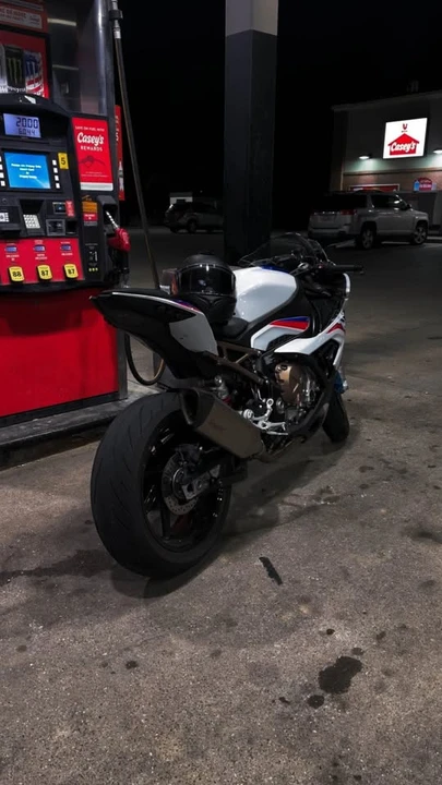 2022 BMW S1000 - Image 3 of 5