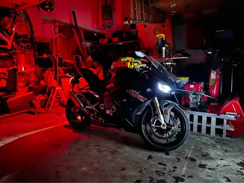 2022 BMW S 1000