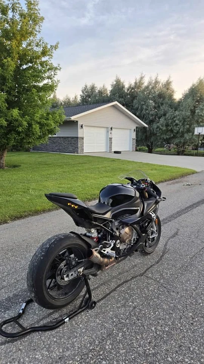 2022 BMW S1000 - Image 2 of 6