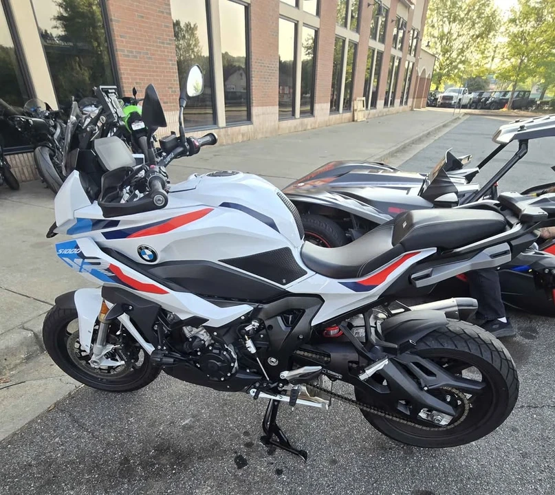 2022 BMW S1000 - Image 2 of 5