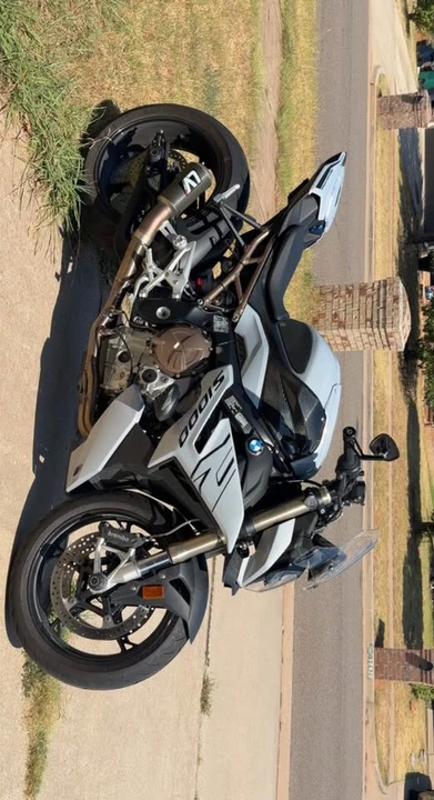 2022 BMW S1000 - Image 2 of 7