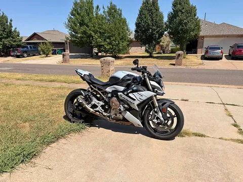 2022 BMW S 1000 R