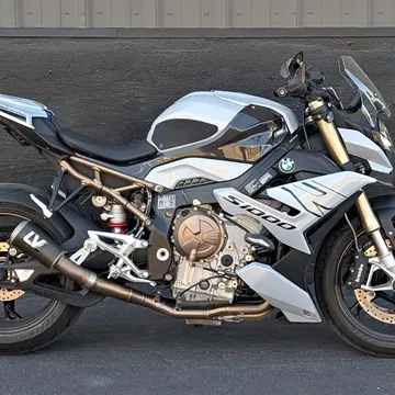2022 BMW S 1000 R
