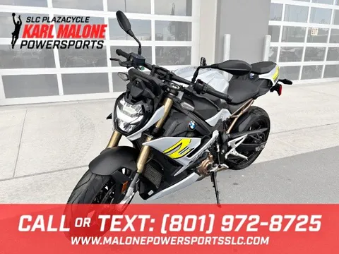 2022 BMW S 1000 R Style Sport Package