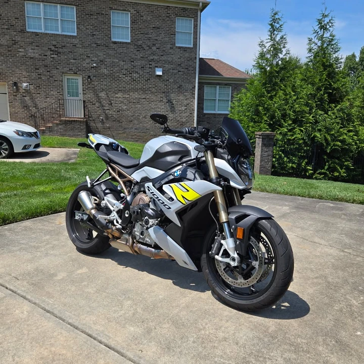 2022 BMW S1000 - Image 3 of 13