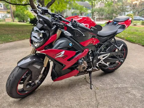 2022 BMW S1000R