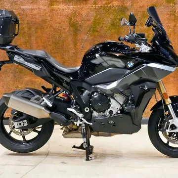 2022 BMW S1000XR