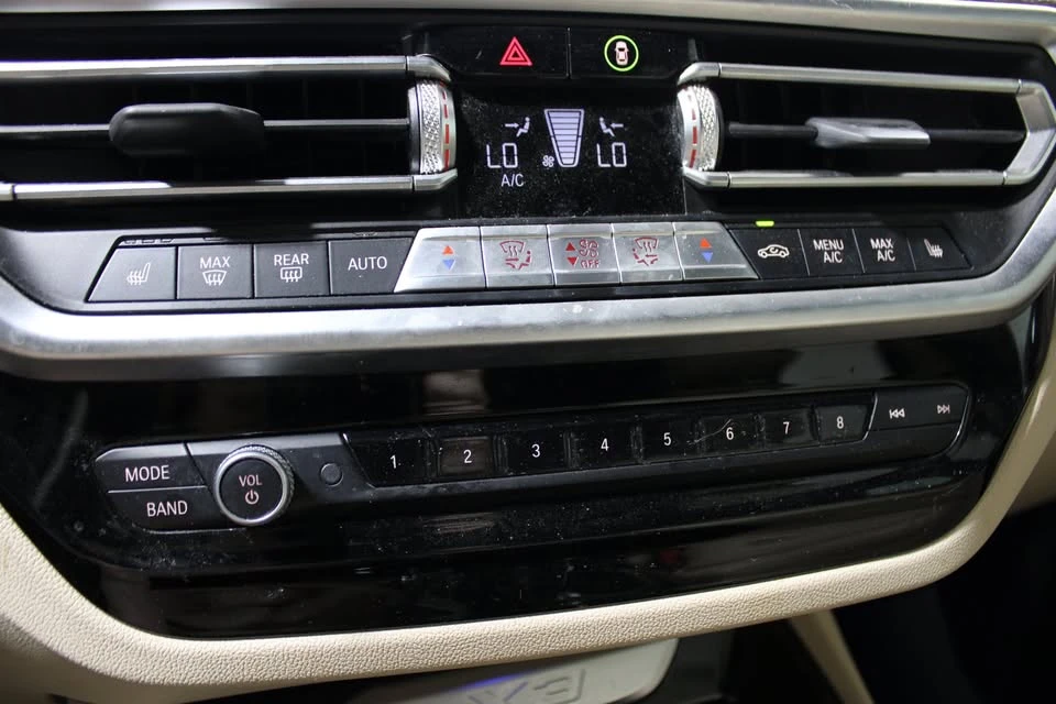 2022 BMW G01 X3 - Image 16 of 20