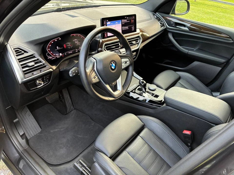 2022 BMW G01 X3 - Image 9 of 24