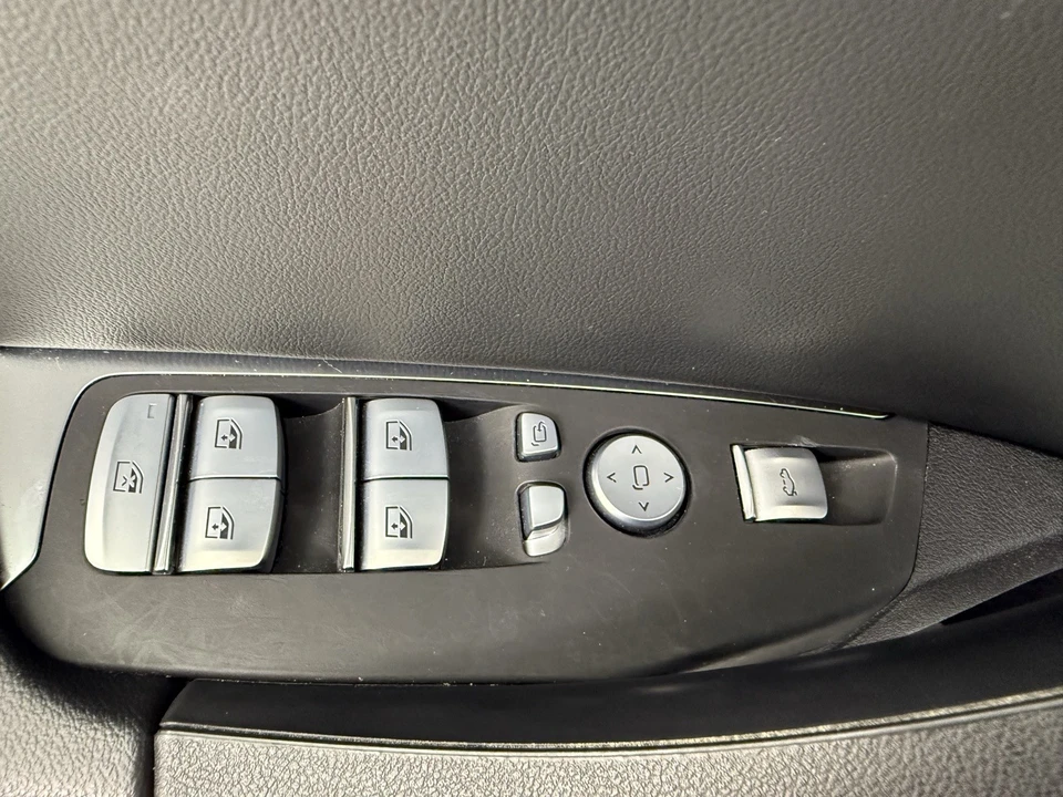 2022 BMW G01 X3 - Image 13 of 21