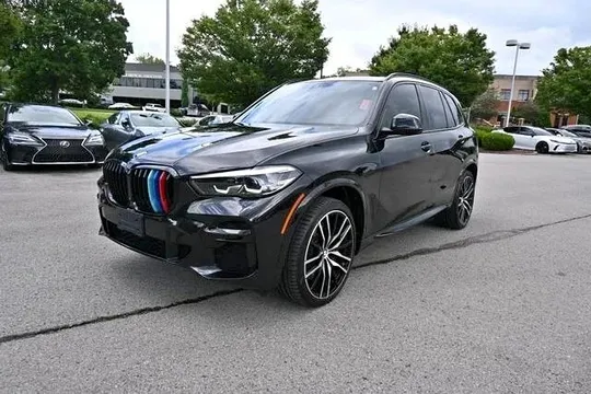 2022 BMW X5 M50i