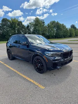 2022 BMW X5 M50i