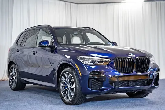 2022 BMW X5 M50i V8