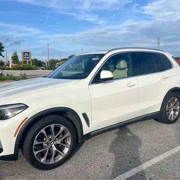 2022 BMW X5 sDrive40i Sport Utility 4D