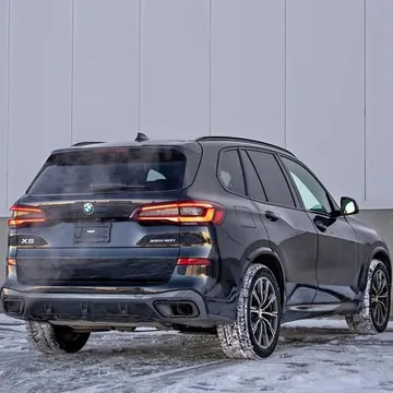 2022 BMW X5 xDrive40i M Sport Package
