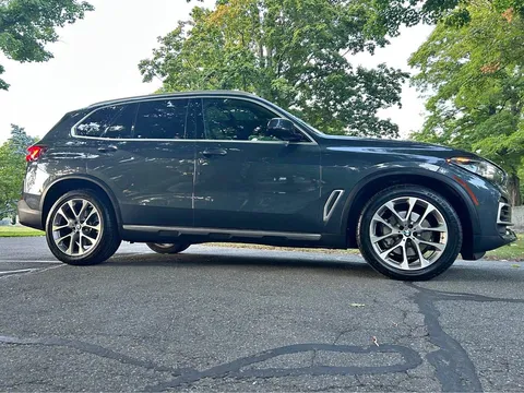 2022 BMW X5 xDrive40i Sport Utility 4D