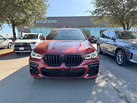 2022 BMW X6 M50i Sport Utility 4D