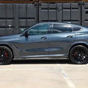 2022 BMW X6 xDrive40i AWD