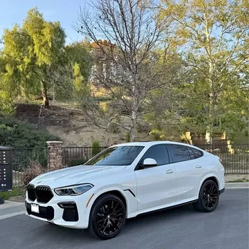 2022 BMW X6 xDrive40i