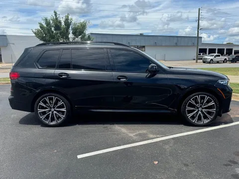 2022 BMW X7 M50i Sport Utility 4D