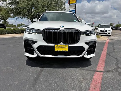 2022 BMW X7 M50i Sport Utility 4D