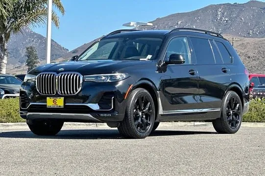 2022 BMW X7 xDrive40i AWD