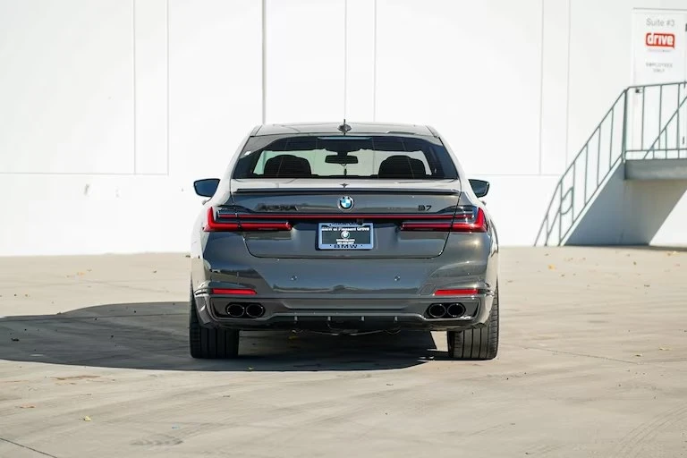 2022 BMW Alpina B7 - Image 7 of 17