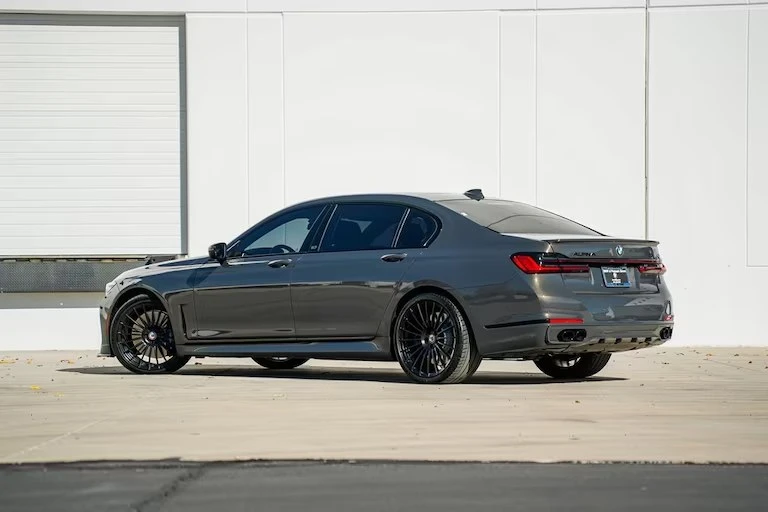 2022 BMW Alpina B7 - Image 8 of 17