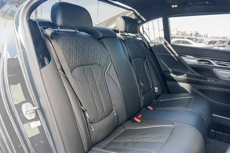 2022 BMW Alpina B7 - Image 16 of 17