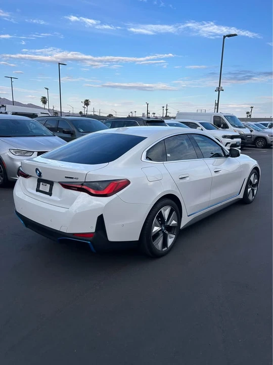 2022 BMW G26 i4 - Image 9 of 10