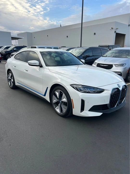 2022 BMW G26 i4 - Image 3 of 10