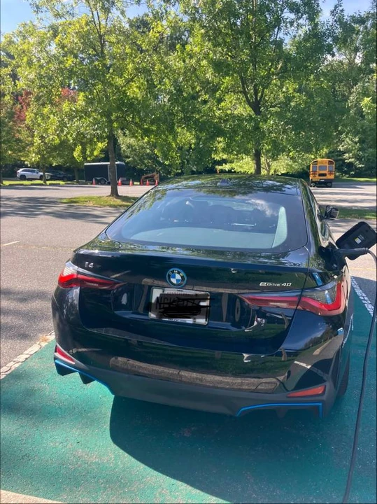 2022 BMW G26 i4 - Image 2 of 16