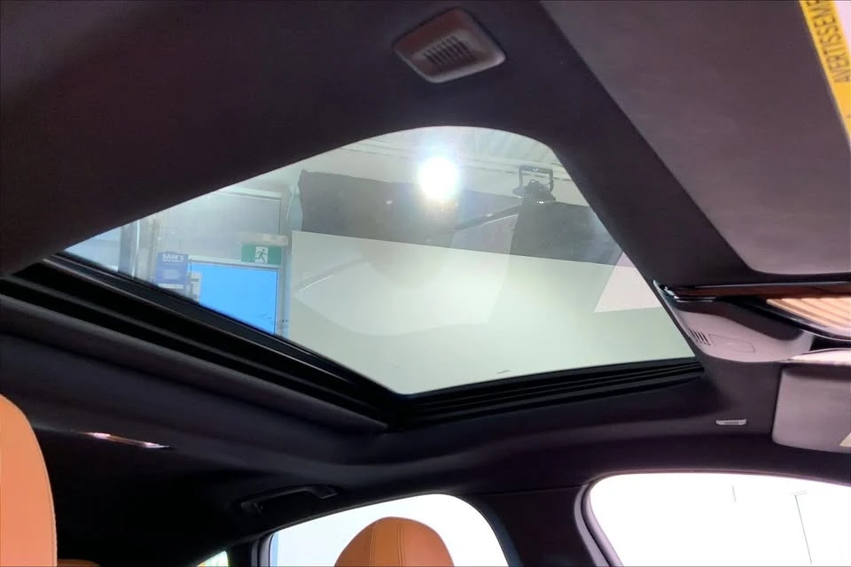 2022 BMW G26 i4 - Image 8 of 19