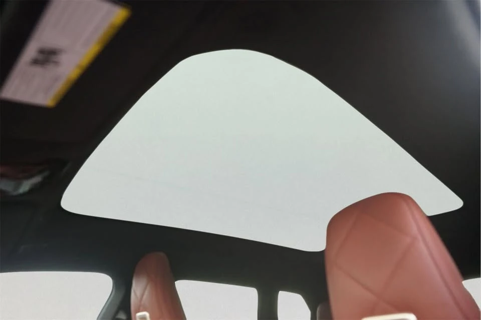 2022 BMW I20 iX - Image 8 of 17