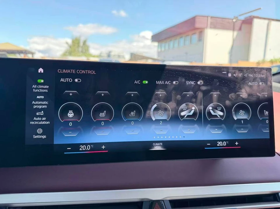 2022 BMW I20 iX - Image 10 of 20