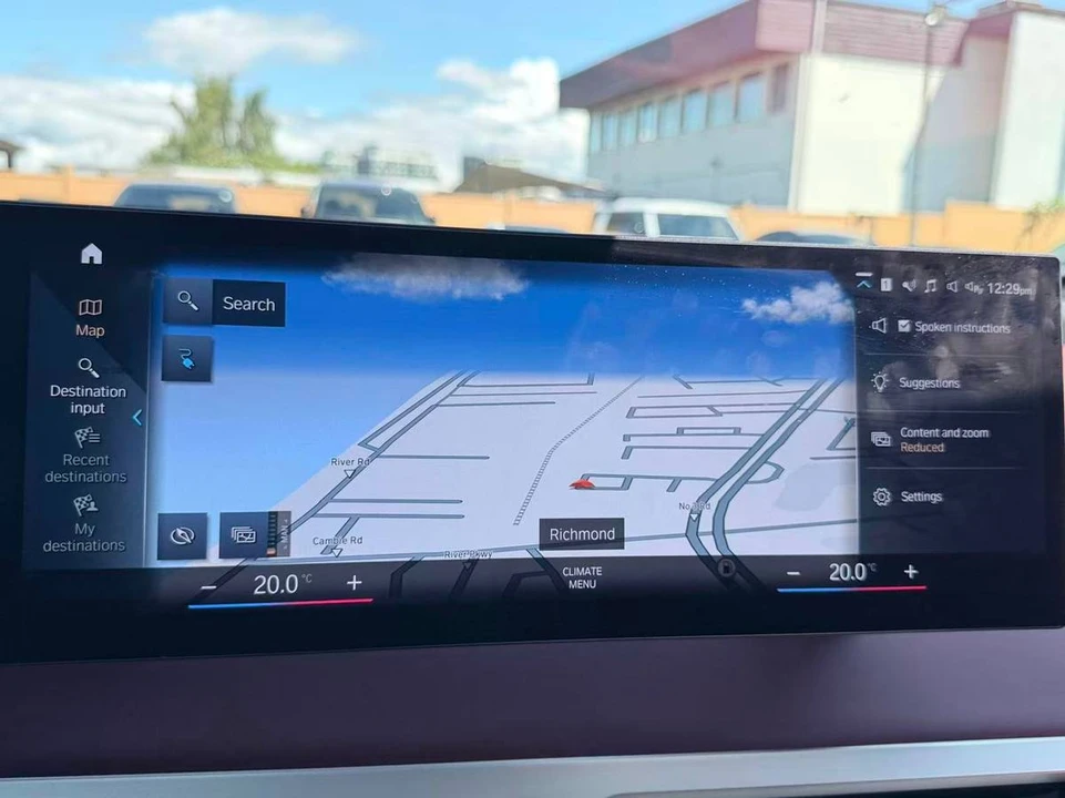 2022 BMW I20 iX - Image 8 of 20