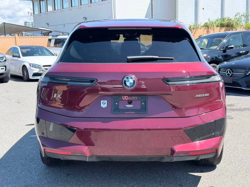 2022 BMW I20 iX - Image 3 of 20