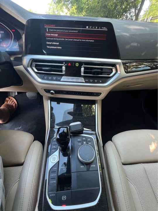 2022 BMW I20 iX - Image 2 of 6