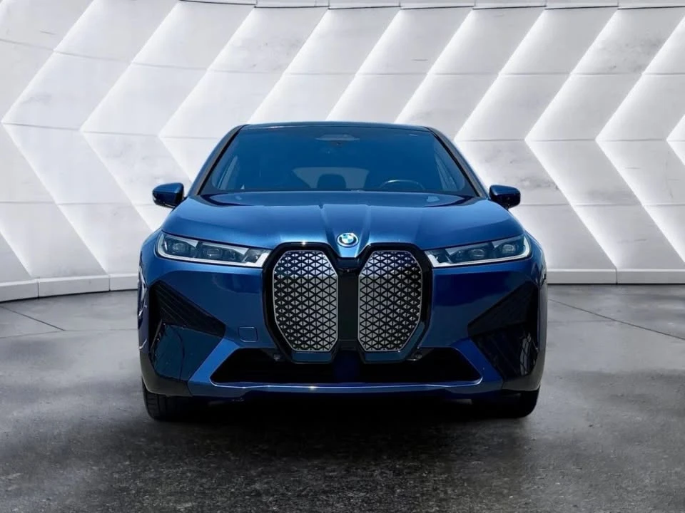 2022 BMW I20 iX - Image 2 of 20