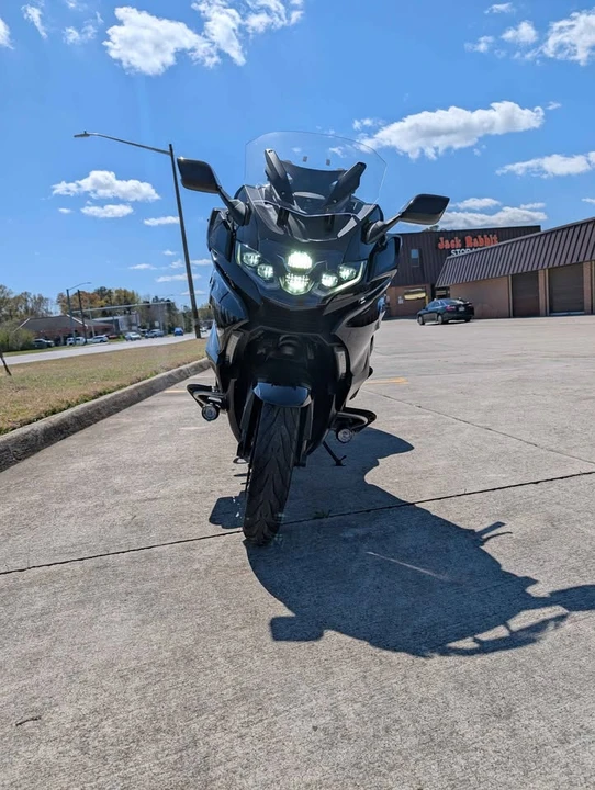 2022 BMW K1600 - Image 12 of 17