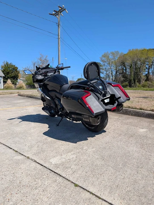 2022 BMW K1600 - Image 14 of 17
