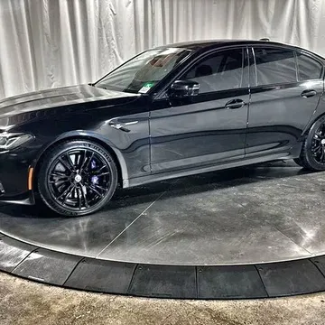 2022 BMW M5