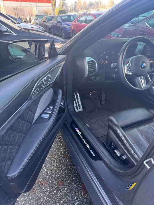 2022 BMW M8 - Image 8 of 10