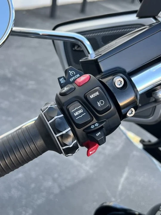 2022 BMW Motorcycles - Image 14 of 19