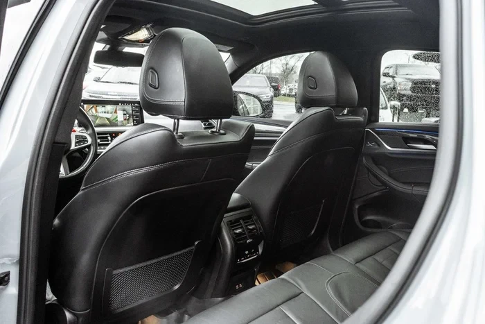 2022 BMW X4 M - Image 13 of 19