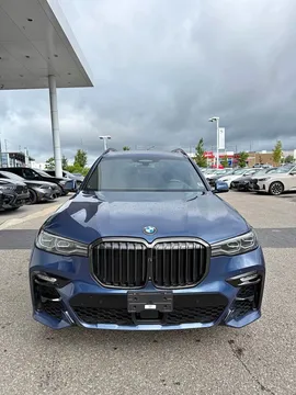2022 BMW X7 M50i