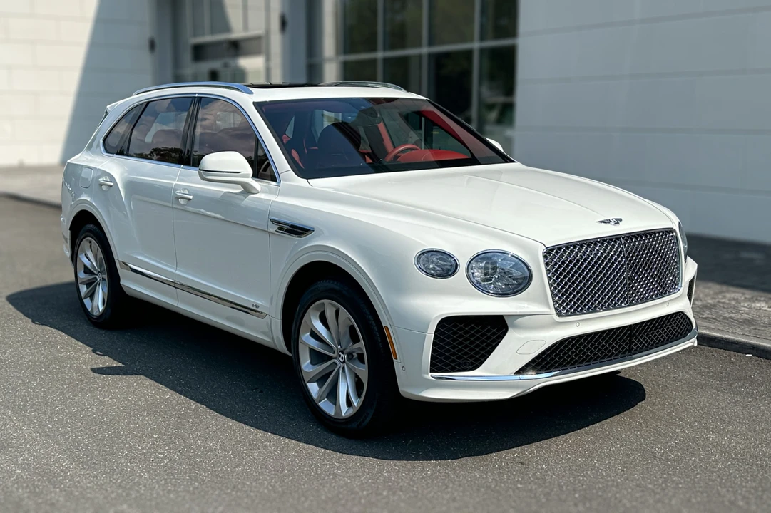 2022 Bentley Bentayga - Image 18 of 25