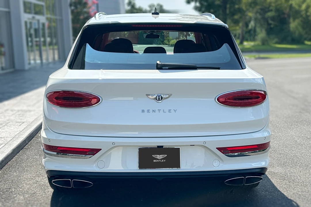 2022 Bentley Bentayga - Image 23 of 25