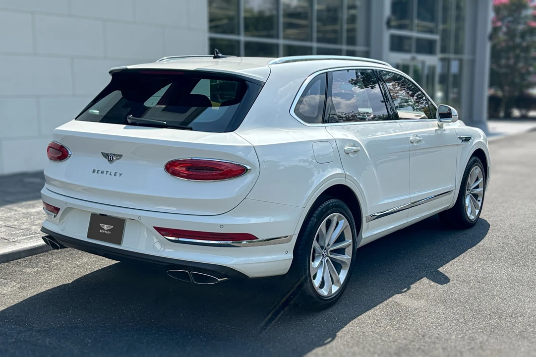 2022 Bentley Bentayga - Image 22 of 25